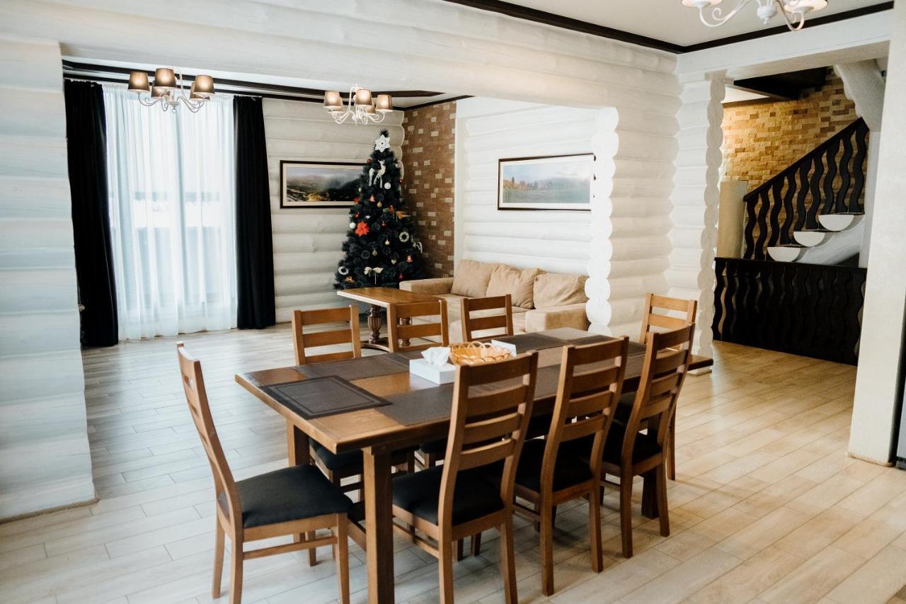 Westhills Cottage Town & Spa Bukovel Eksteriør billede